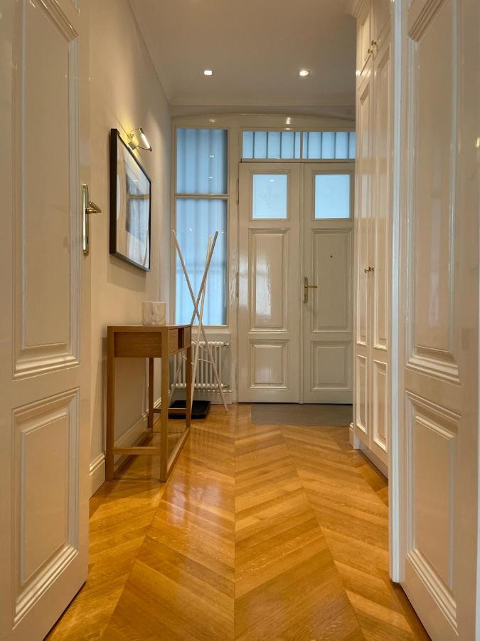 Luxury 2Br Apartment Neubaugasse Viena Exterior foto